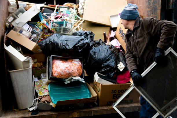 Best Estate Cleanout Services  in Lawrence, KS